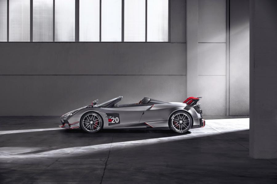  Pagani Huayra Roadster BC 2019 года  (фото 15 из 43)